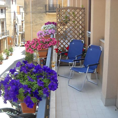 Marconi E Garibaldi 76 Apartment كاستيلاّماري ديل غو المظهر الخارجي الصورة