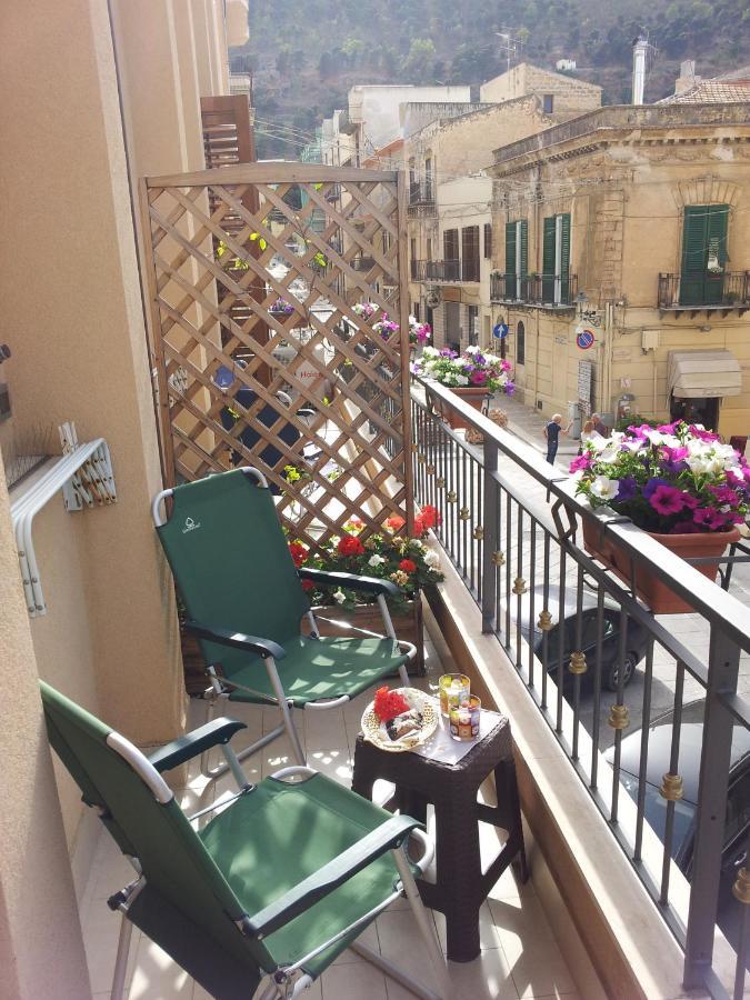 Marconi E Garibaldi 76 Apartment كاستيلاّماري ديل غو المظهر الخارجي الصورة